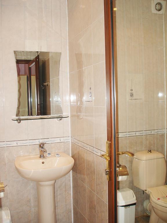 Hotel Restaurant Vodenitsata 贝尔科维察 外观 照片