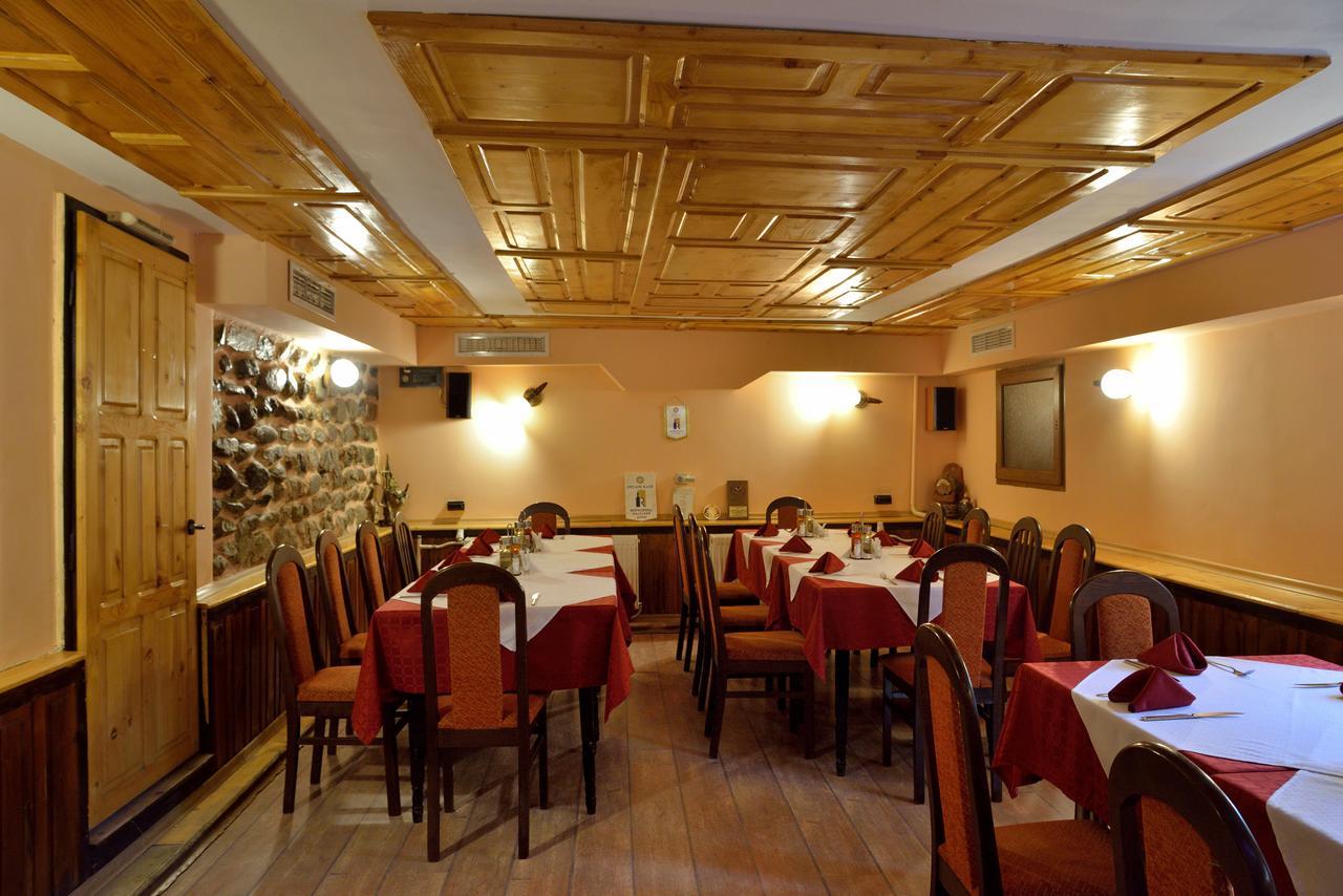 Hotel Restaurant Vodenitsata 贝尔科维察 外观 照片